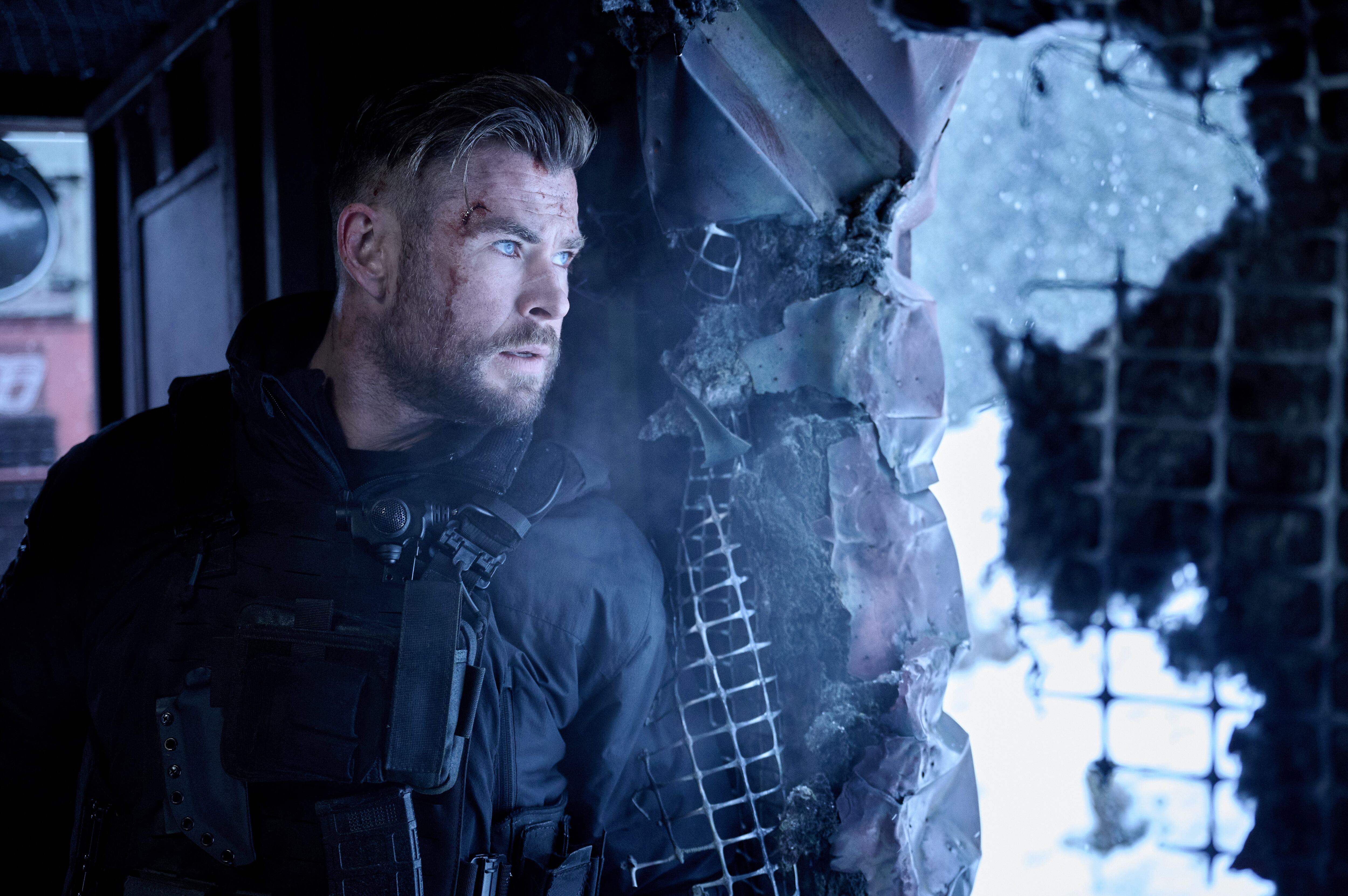 Chris Hemsworth es Tyler Rake en la película 'Extraction 2'