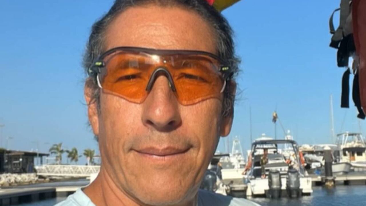 Elkin Díaz, reconocido rostro de la televisión, contó reinvención profesional.