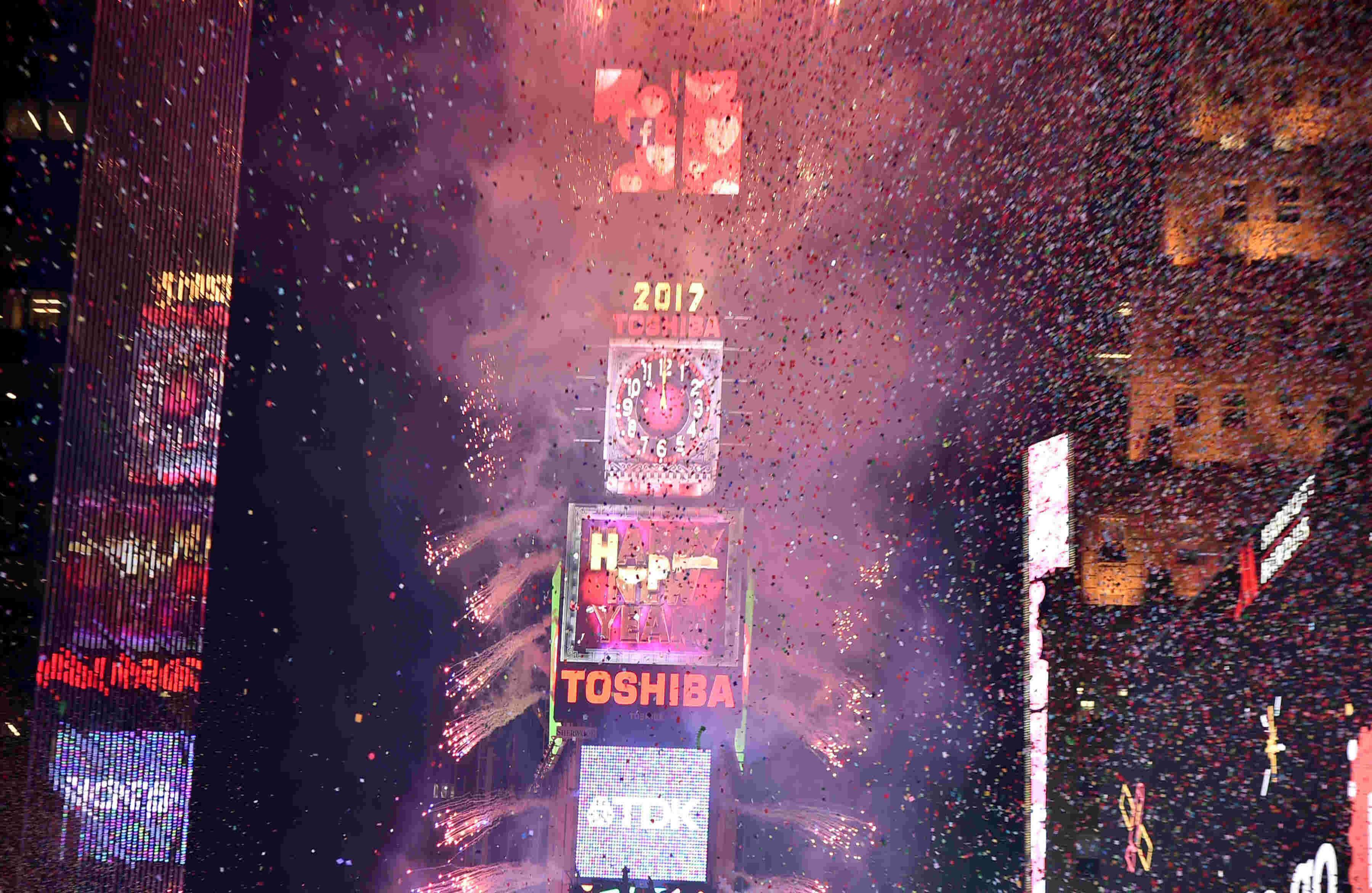 Así se recibió el año nuevo en el Times Square de Nueva York.