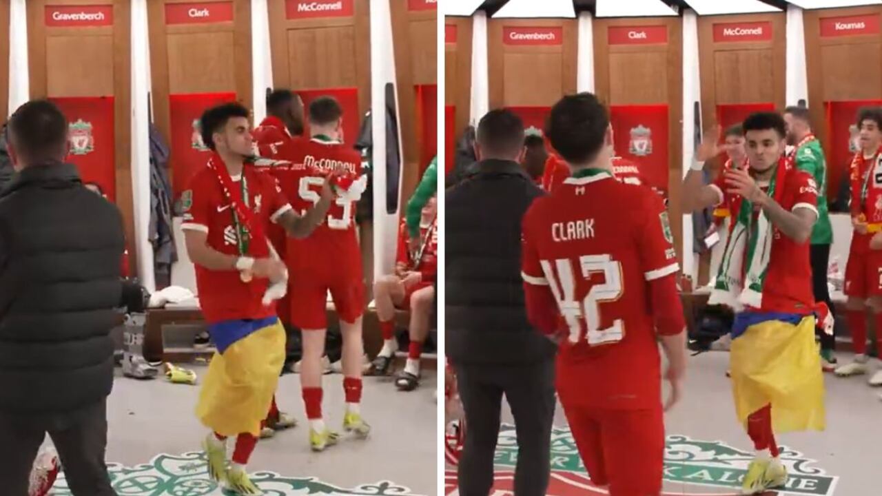 Luis Díaz celebró bailando con la bandera de Colombia.