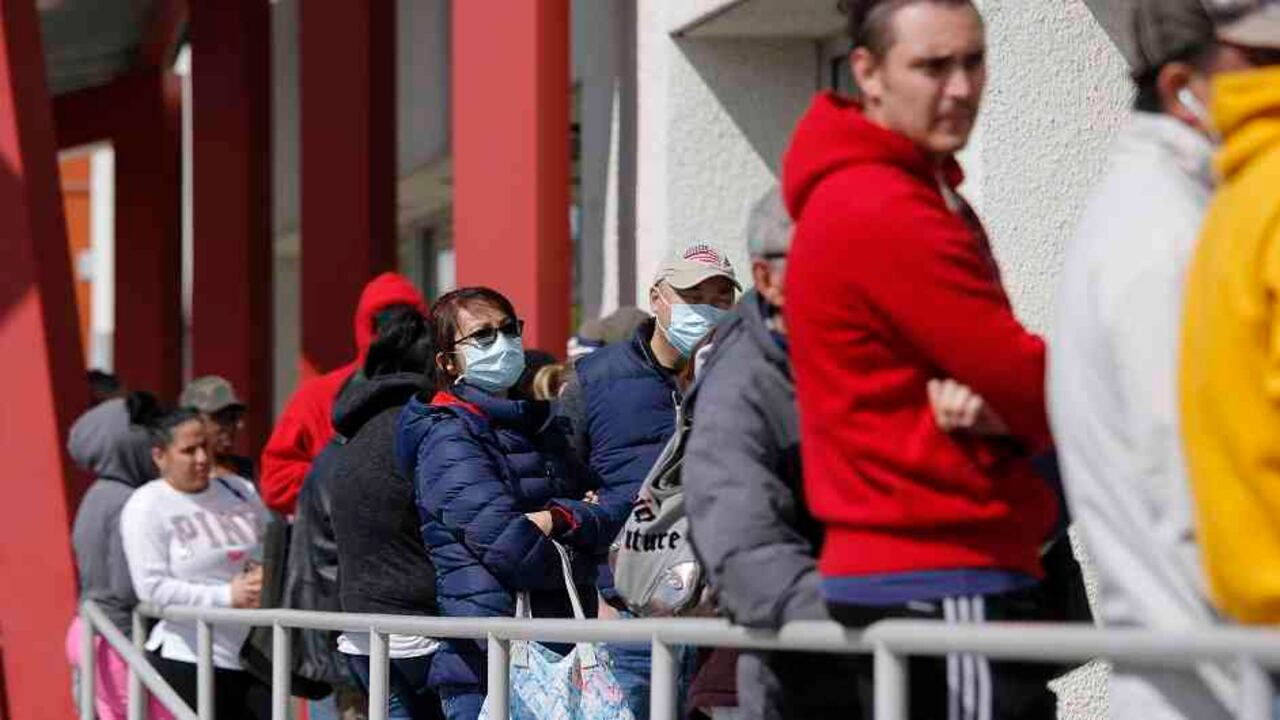 Mercado laboral colombiano, de los más afectados por pandemia en la región.