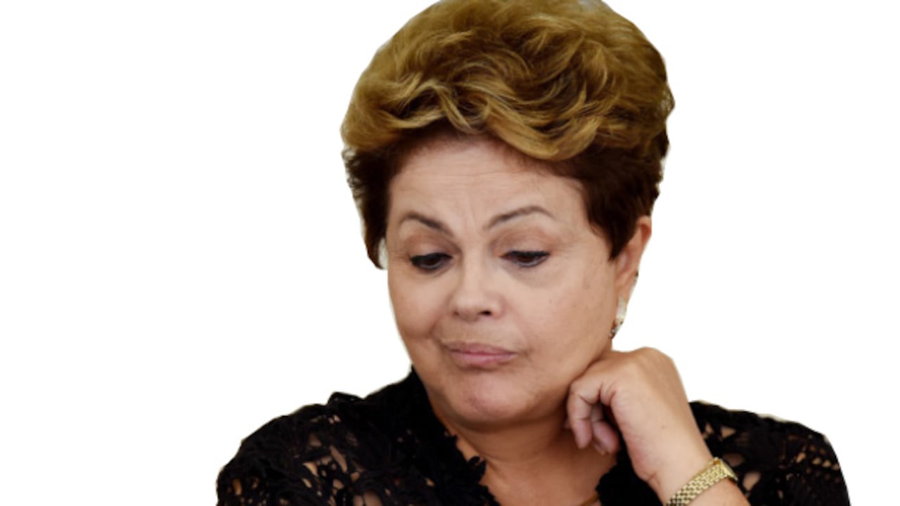 Tras el 1-7 ante Alemania, las protestas populares se reanudaron en Brasil. Algunos vándalos quemaron incluso buses en las calles de Sao Paulo.