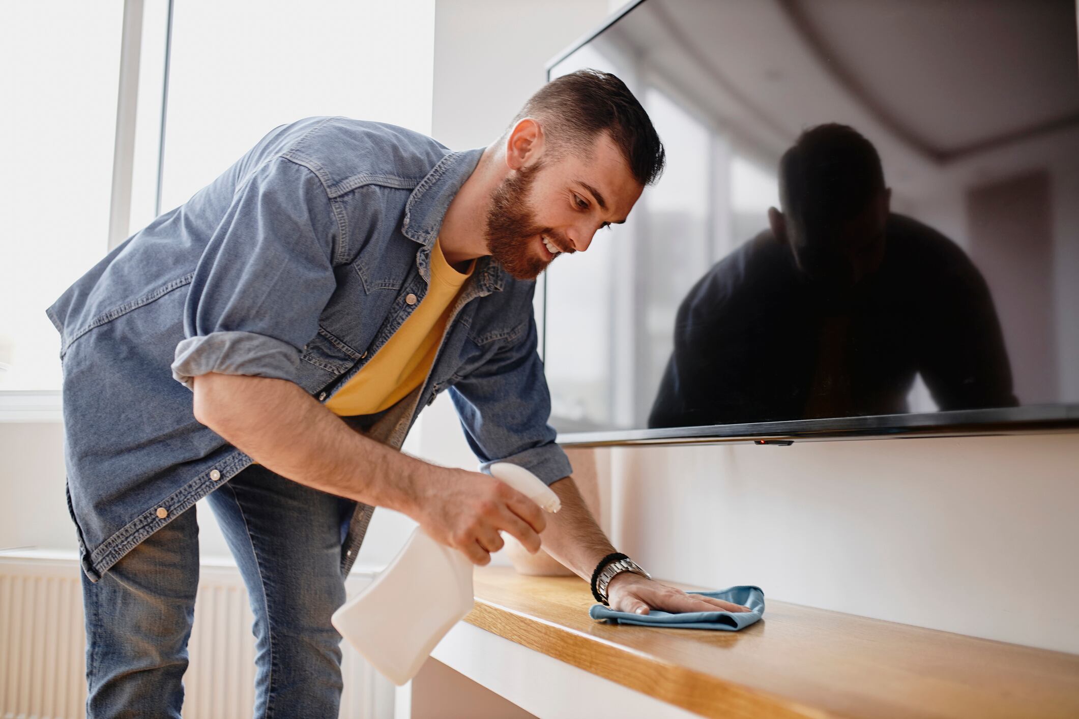 Limpiar pantalla de TV