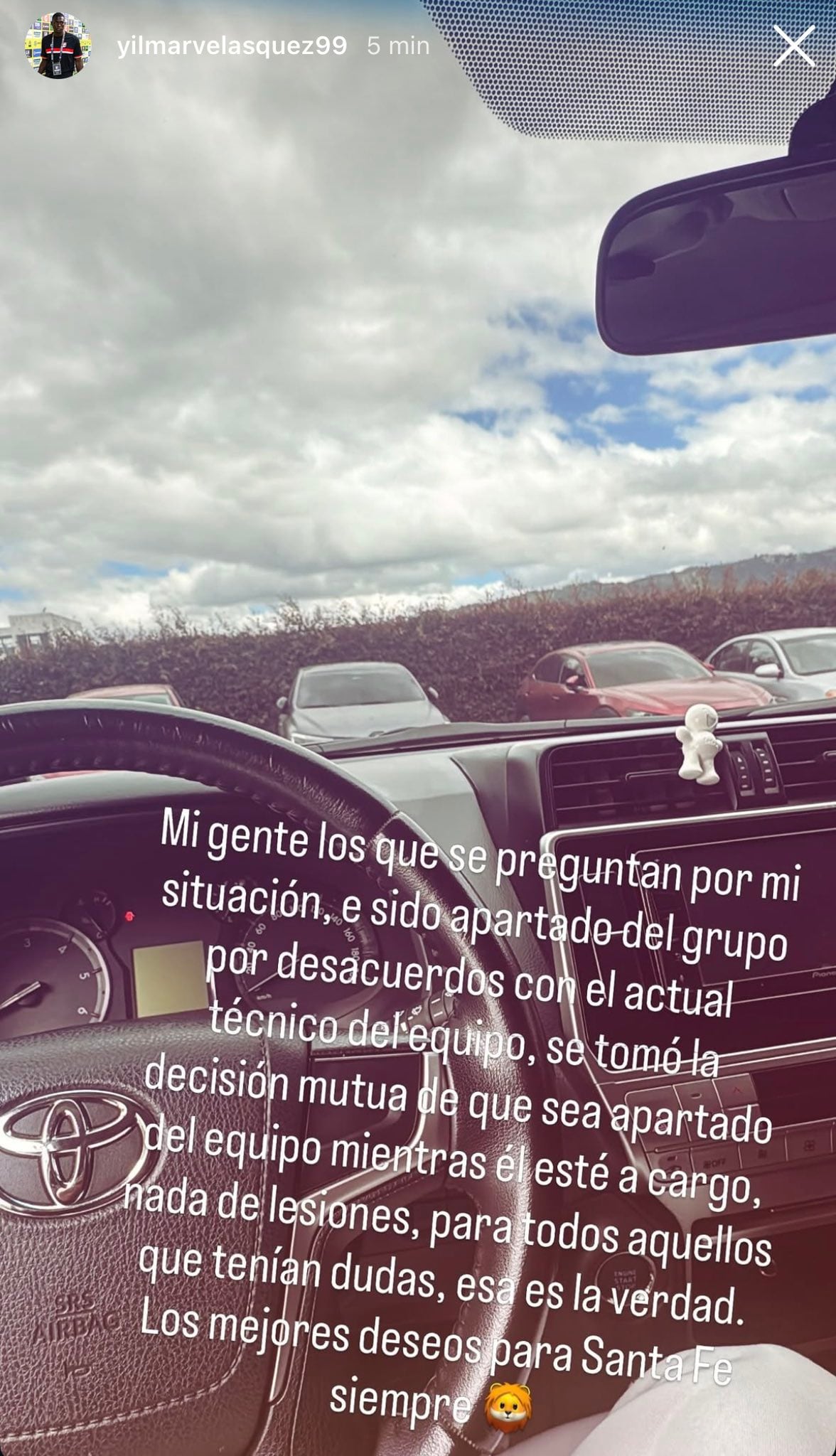 Yilmar Velásquez, volante de Santa Fe, confirmó que fue apartado del grupo