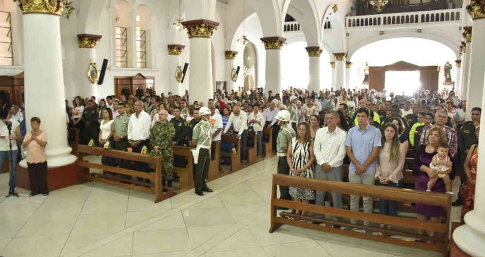 “Toda mi vida te bendeciré y alzaré las manos invocándote. Me saciaré como de enjundia y de manteca, y mis labios te alabarán jubilosos”. 