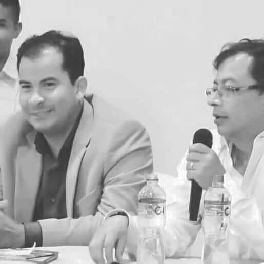 José Ignacio Llinás Chica con Gustavo Petro.