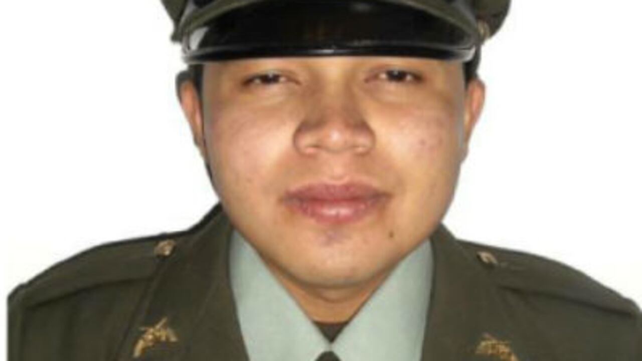 El patrullero Álvaro Sierra fue asesinado dentro del CAI Mirador, centro oriente de Bogotá.