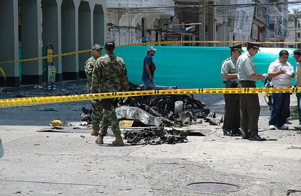 La emergencia fue atendida por la Policía, la Armada Nacional y miembros del CTI de la Fiscalía.