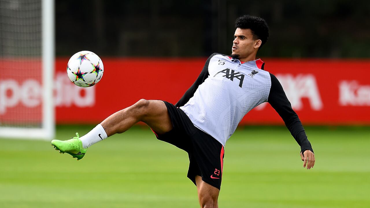 Luis Díaz hará parte del once de gala de Liverpool en el debut de Champions League.