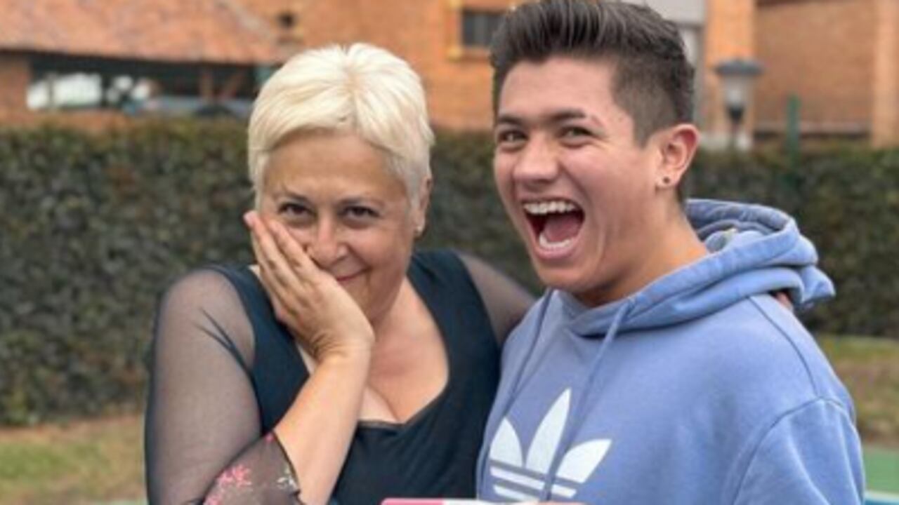 Alina Lozano y Jim Velásquez anunciaron que se convertirán en padres por primera vez.