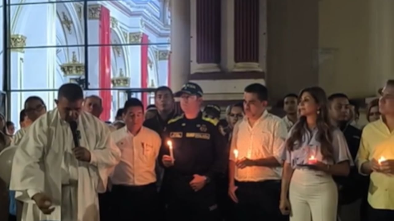Velatón en El Espinal para exigir justicia por crimen de bebé de seis meses.