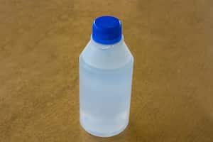 El agua oxigenada es un gran remedio para este problema.