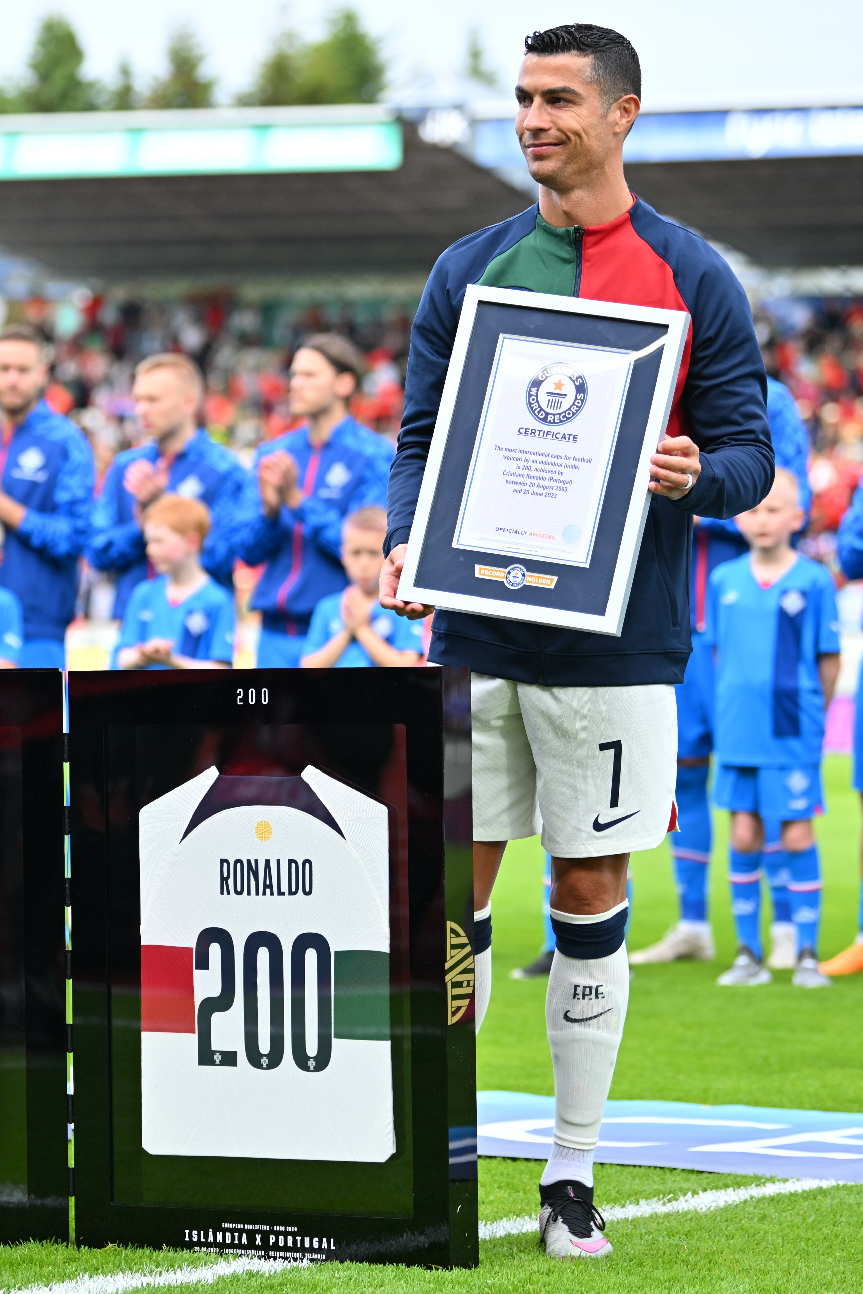 Cristiano Ronaldo llegó a 200 partidos con la selección de Portugal.