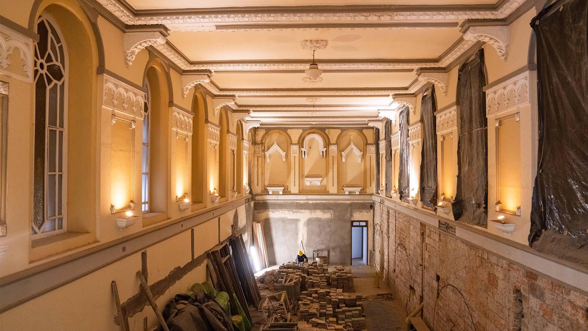 La restauración de la etapa 1 del claustro tuvo una duración de 25 meses.
