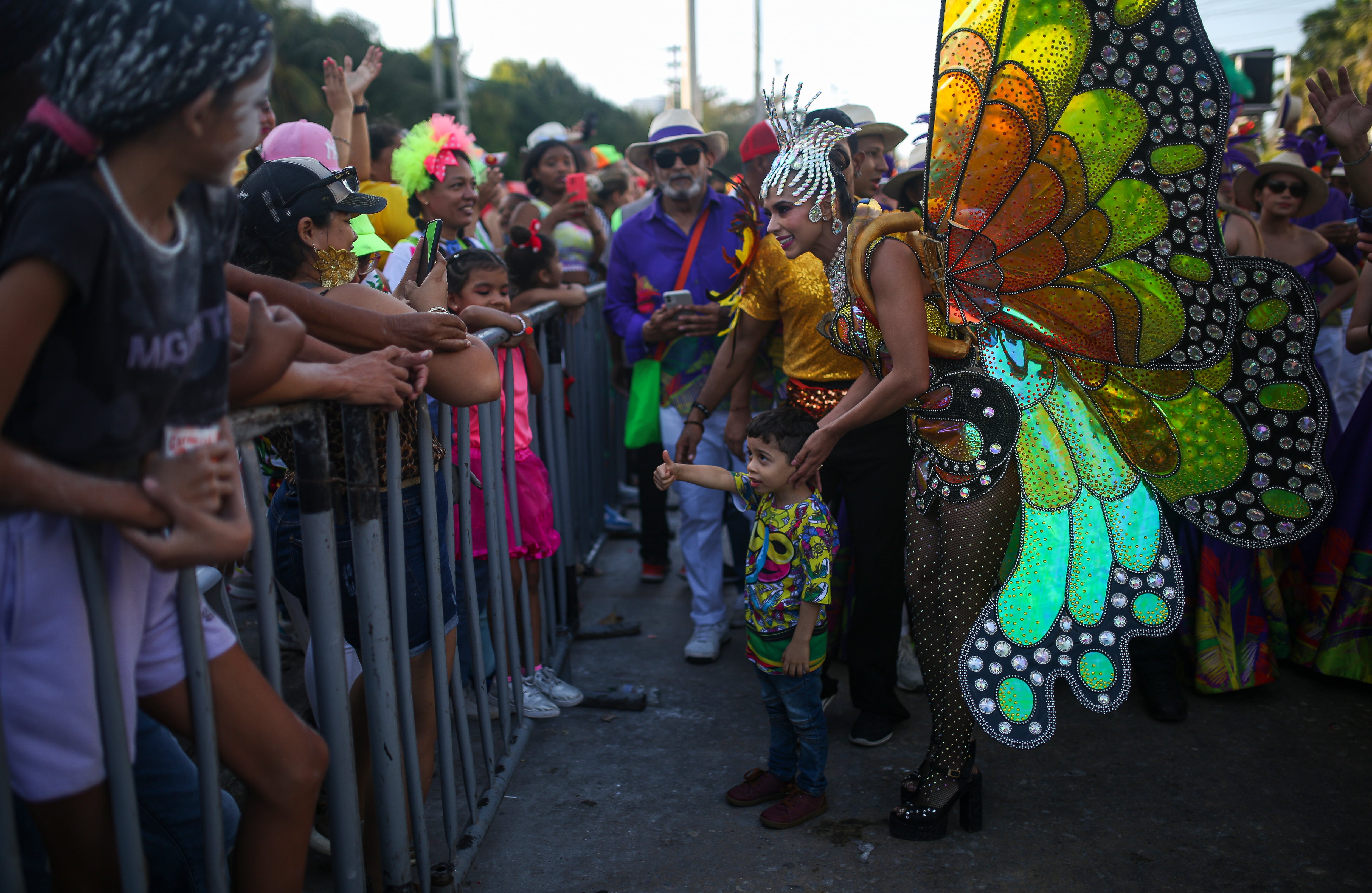 REY MOMO Y REINA DEL CARNAVAL 2023
Natalia De Castro González
SEBASTIÁN GUZMÁN GALLEGO
FOTO: ESTEBAN VEGA LA-ROTTA
CARANAVAL DE BARRANQUILLA 2023