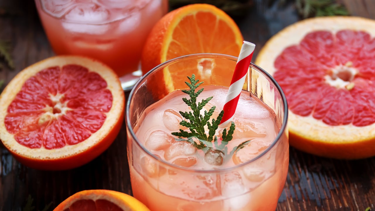 Muchas personas celebran el Día de Amor y Amistad con refrescantes cocteles sin alcohol