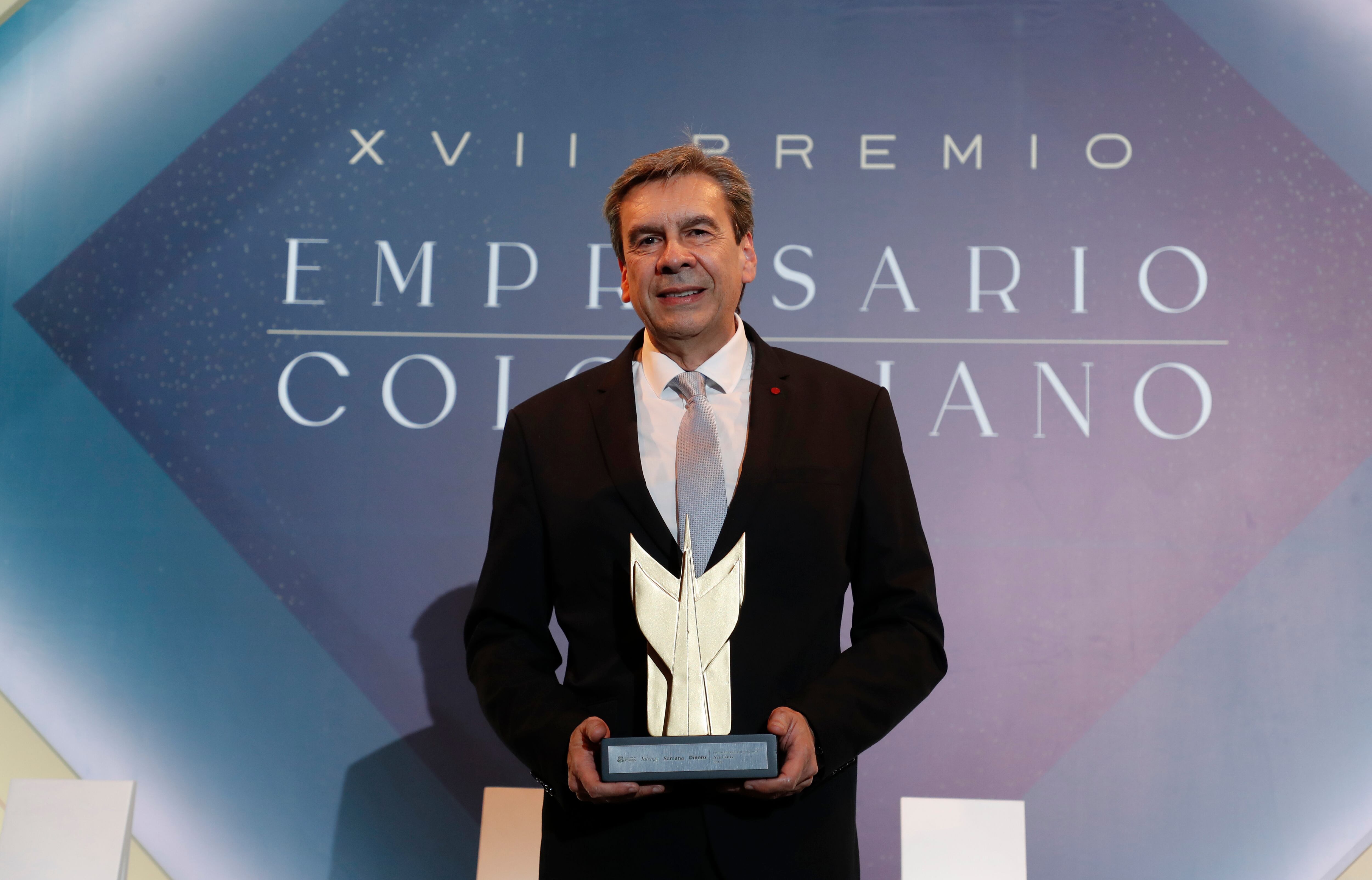 Universidad del Rosario la decimoséptima edición del Empresario del Año Colombiano por medio de las categorías Mariposa de Lorenz, Ave Fénix, Halcón Dorado y Colibrí Esmeralda
Bogota noviembre 3 del 2022
Foto Guillermo Torres Reina / Semana