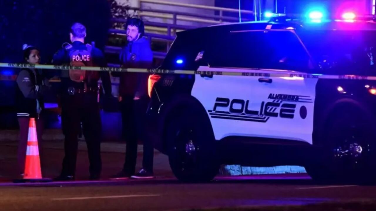 Tiroteo en Monterrey Park, California, habría dejado al menos 10 muertos.