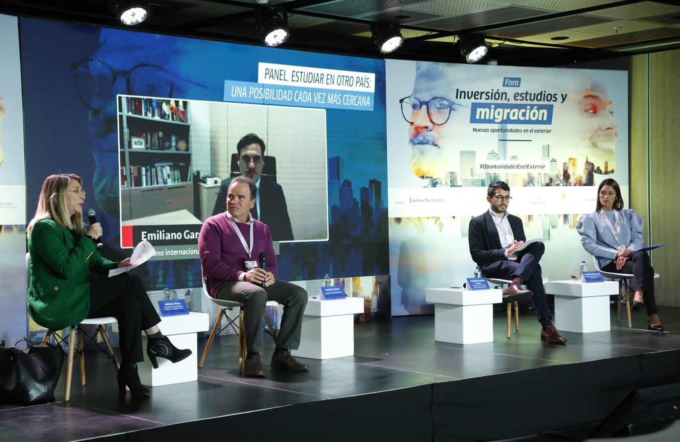 En el panel ‘Estudia en otro país: una posibilidad cada vez más cercana', participaron Adriana Vivas, periodista y presentadora ‘Señal de la mañana’ RTVC; Jerónimo Castro, director ejecutivo de Colfuturo; Santiago González, coordinador de Relaciones Internacionales para IÉSEG; Emiliano García , decano internacional Universidad Sergio Arboleda; y Yamileth Otero Sarria, managing director de LAE Educación Internacional.
