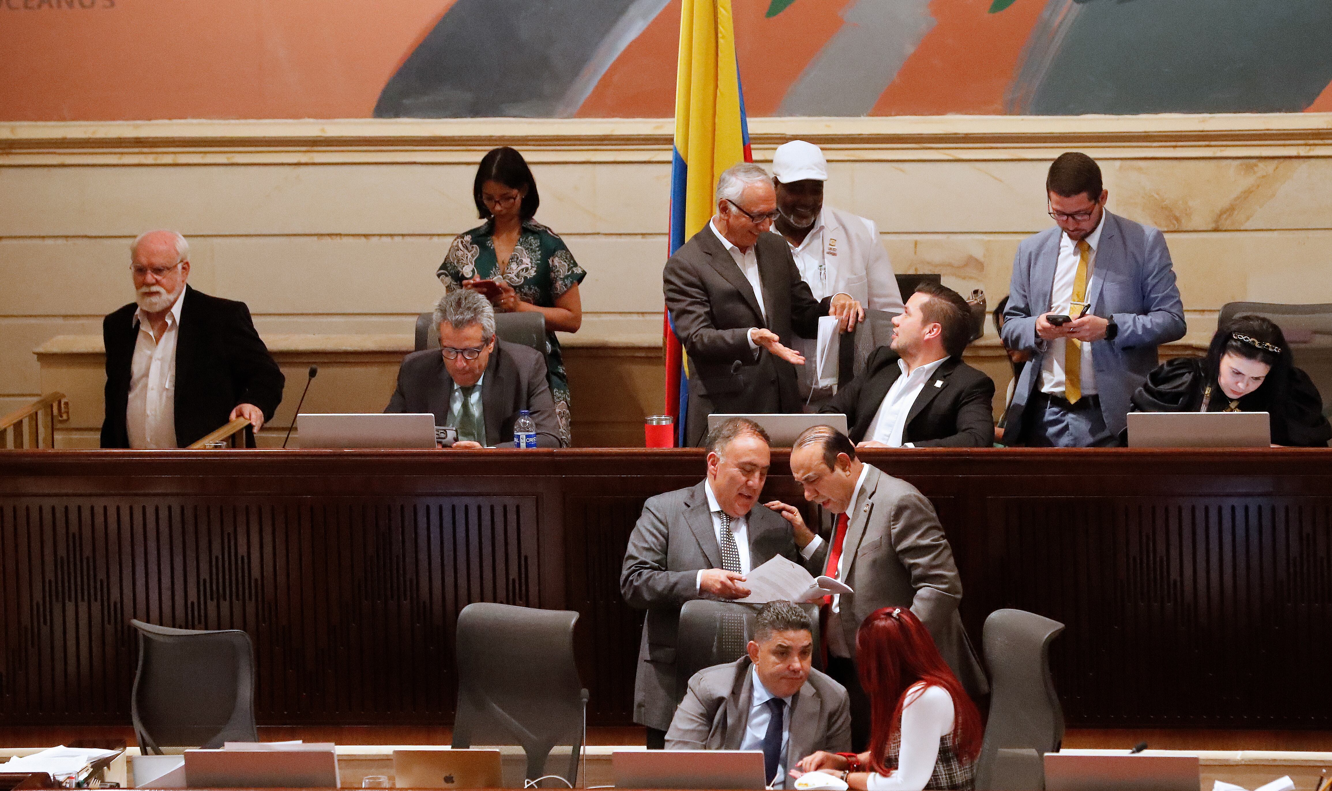 Segundo debate Reforma a la salud  en la plenaria de la Cámara de Representantes  
Ministro del Interior Luis Fernando Velasco
Ministro de Salud  Guillermo Alfonso Jaramillo
Presidente de la Cámara Andrés Calle
Director de la Adres Félix León Martínez
Alfredo Mondragón  Representante a la Cámara
Bogota noviembre 28  del 2023
Foto Guillermo Torres Reina / Semana