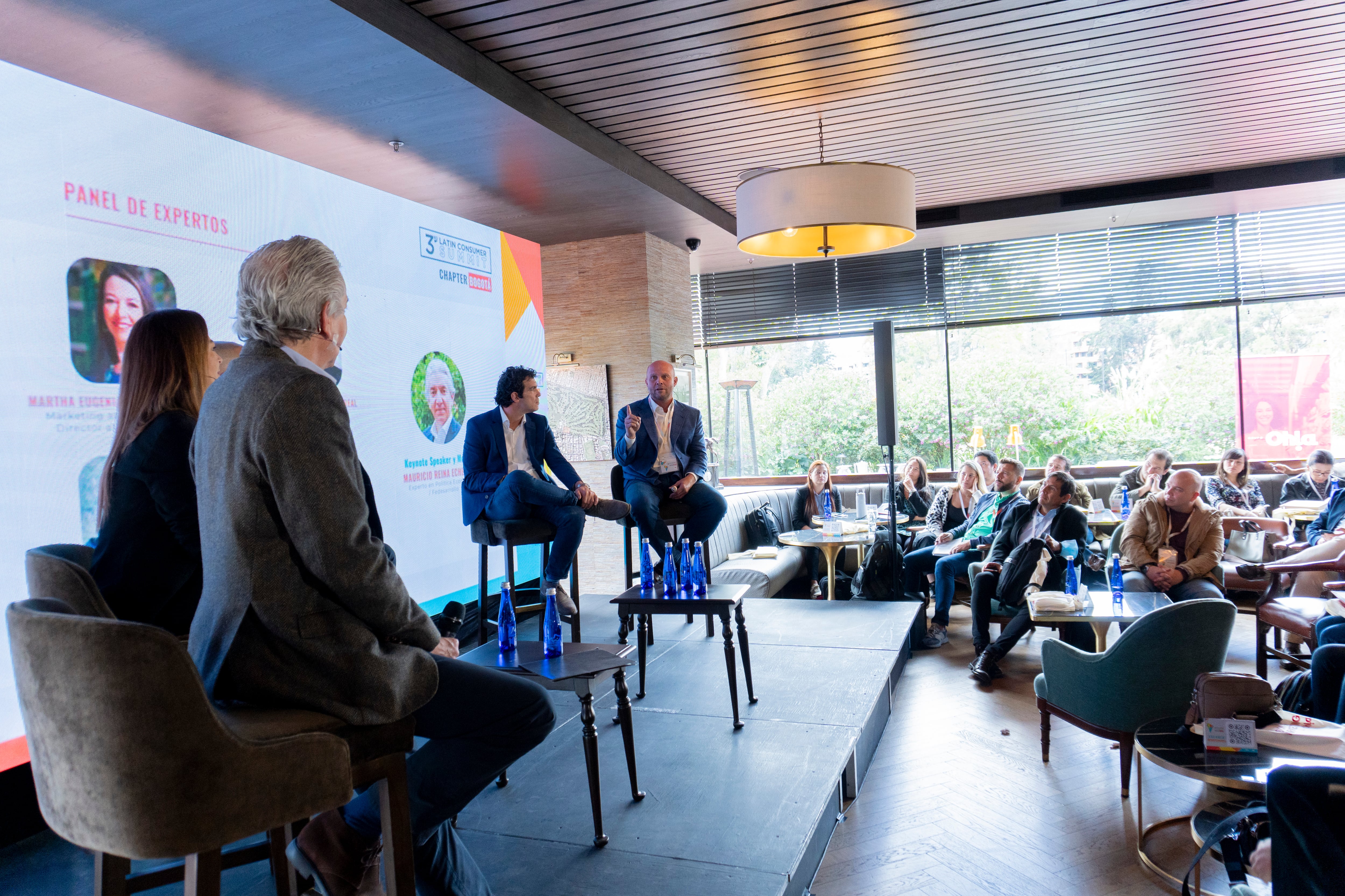 Se trataron temas como la economía, la inflación y marketing