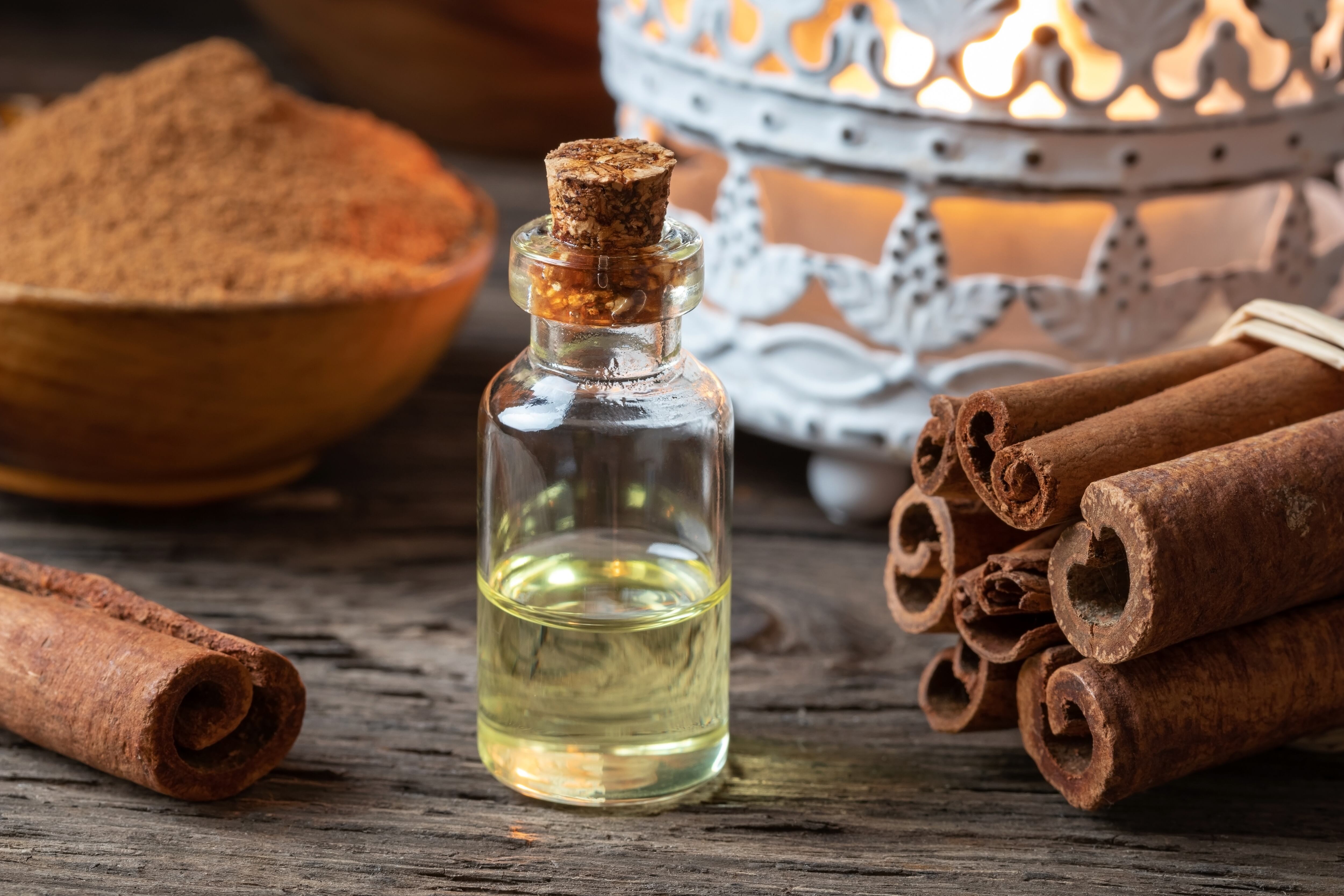 La canela tiene efectos aromatizantes.