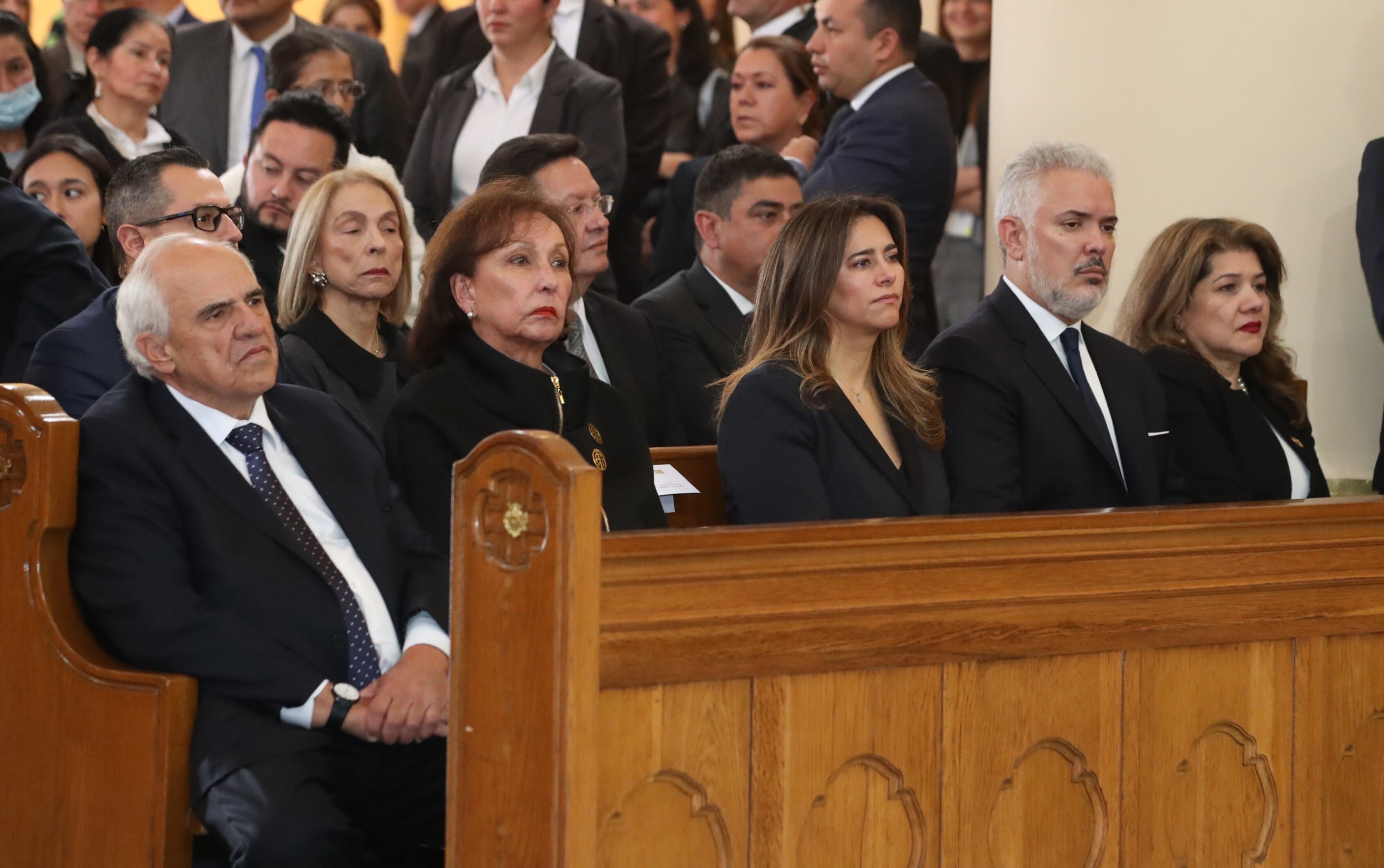 Misa de exequias Doña Nydia Quintero Turbay de Balcázar Catedral Primada. Miércoles 2 de julio