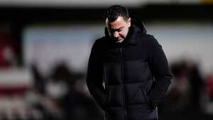 Xavi Hernández en medio de la derrota del Barcelona ante el Real Madrid por la Supercopa de España.