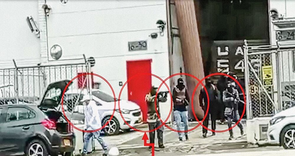 Estos sujetos, dicen las autoridades, eran quienes comandaban la retirada luego de fracasar en el hurto de 50.000 millones de pesos en oro, en el sector de El Poblado. 