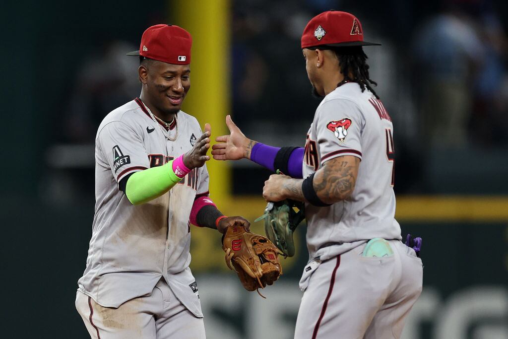 Juego 2 entre los Diamondbacks de Arizona y los Rangers de Texas