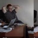 En redes comentan que Poulos se ve “relajado” y “tranquilo”