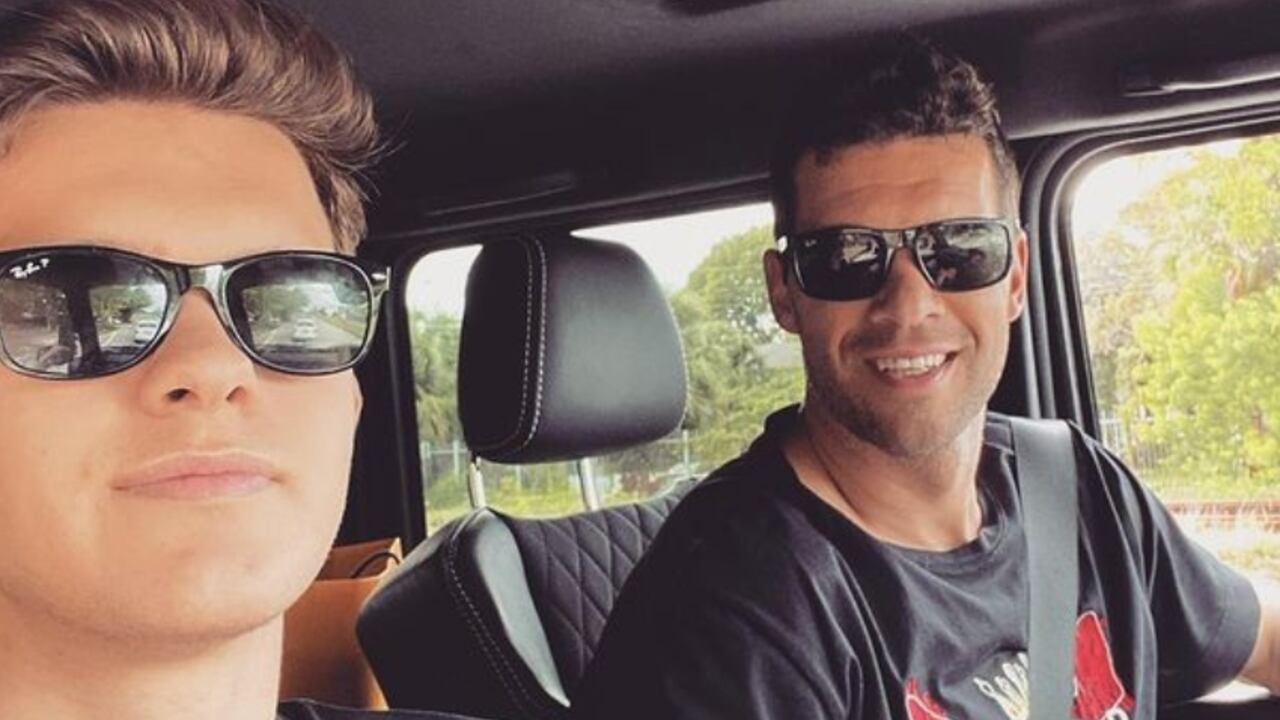 Michael Ballack junto a su hijo