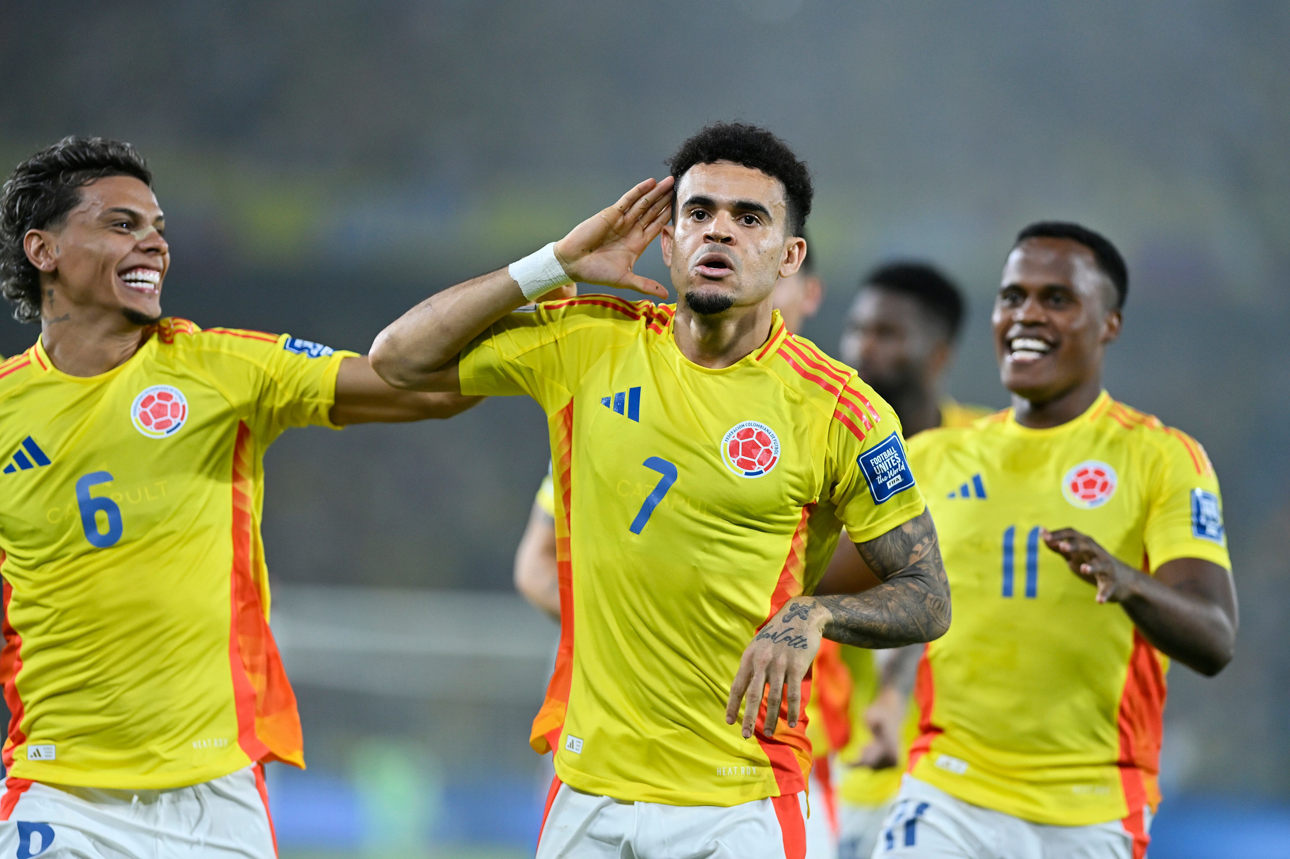 Selección Colombia celebrando el primer tanto del encuentro.