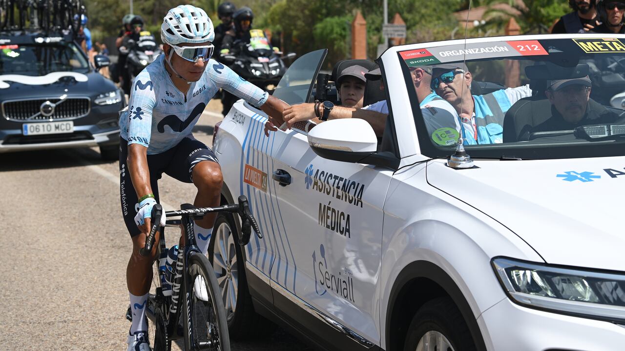 FUENTE DEL MAESTRE, SPAIN - AUGUST 21: Nairo Quintana of Colombia and Team Movistar is treated by medical services during La Vuelta, 79th Tour of Spain 2024, Stage 5 a 177km stage Fuente del Maestre to Seville / #UCIWT / on August 21, 2024 in Seville, Spain. (Photo by Dario Belingheri/Getty Images)