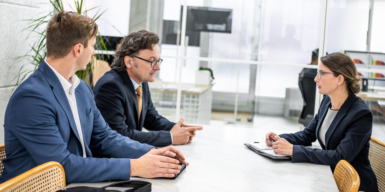 “Siempre es una buena práctica mantenerse vigilante y revisar cuidadosamente sus cuentas en línea y estados financieros