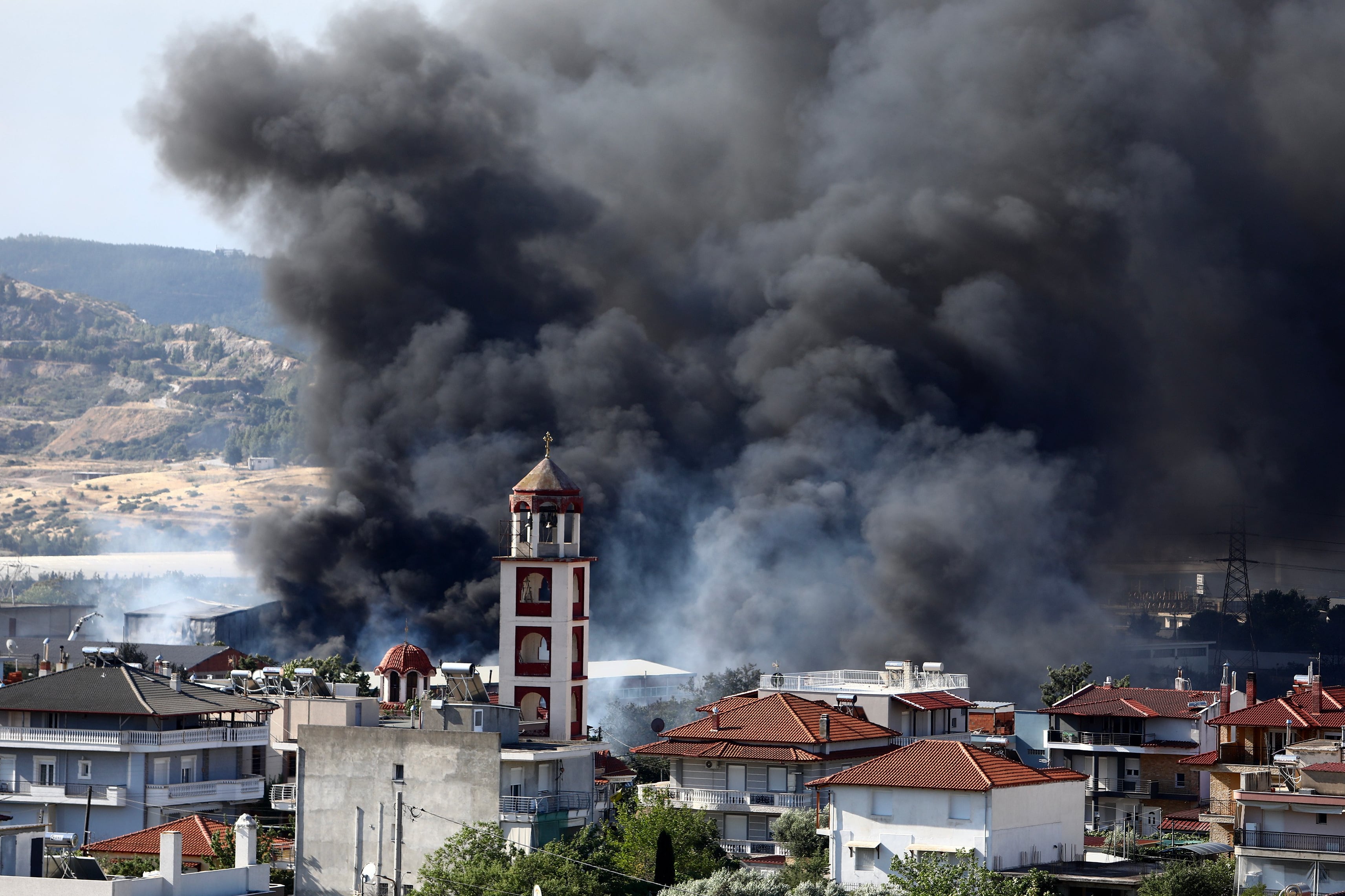 El incendio en las afueras de Tesalónica, Grecia.