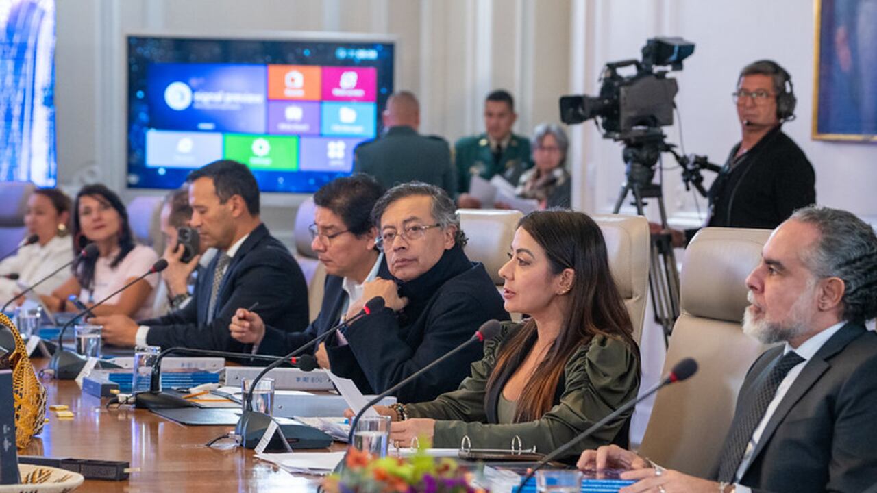 El presidente insiste en que su gobierno vive un bloqueo institucional.