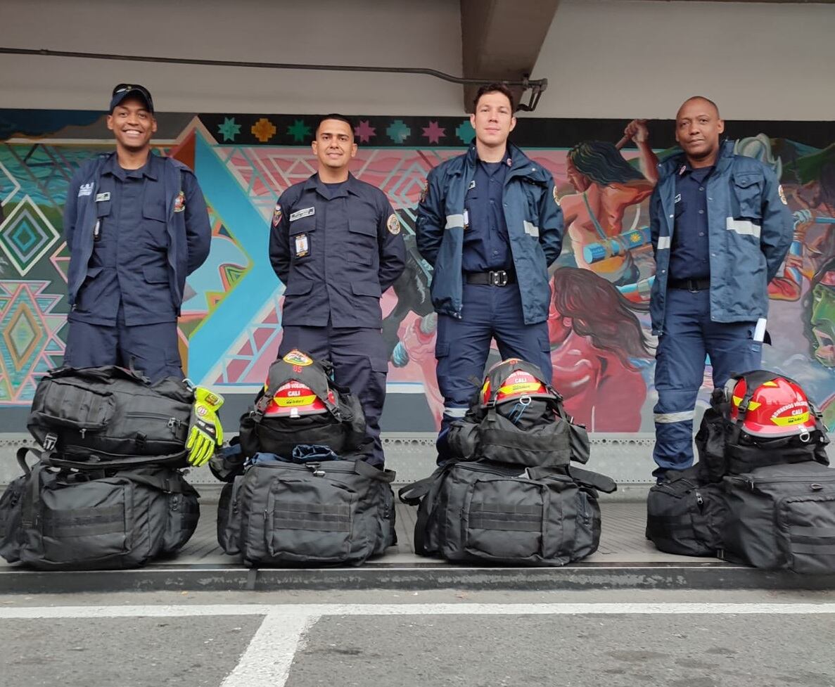 Los bomberos están entrenados en rescate de personas.