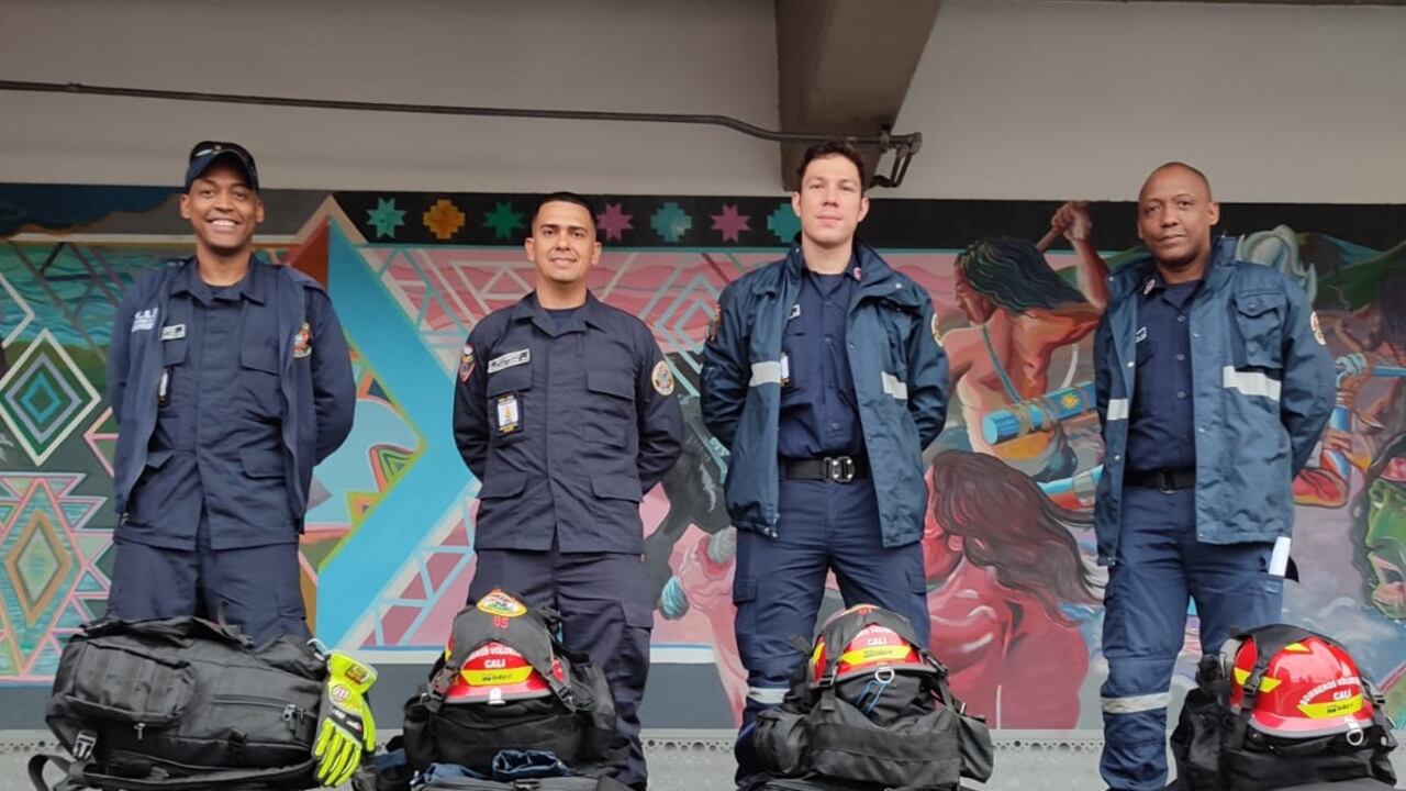 Los bomberos están entrenados en rescate de personas.