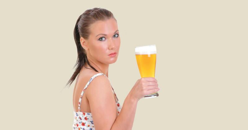 A cualquier edad, las mujeres son más susceptibles a los efectos del alcohol