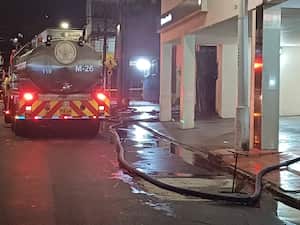 Tres máquinas contraincendios atendieron la emergencia.