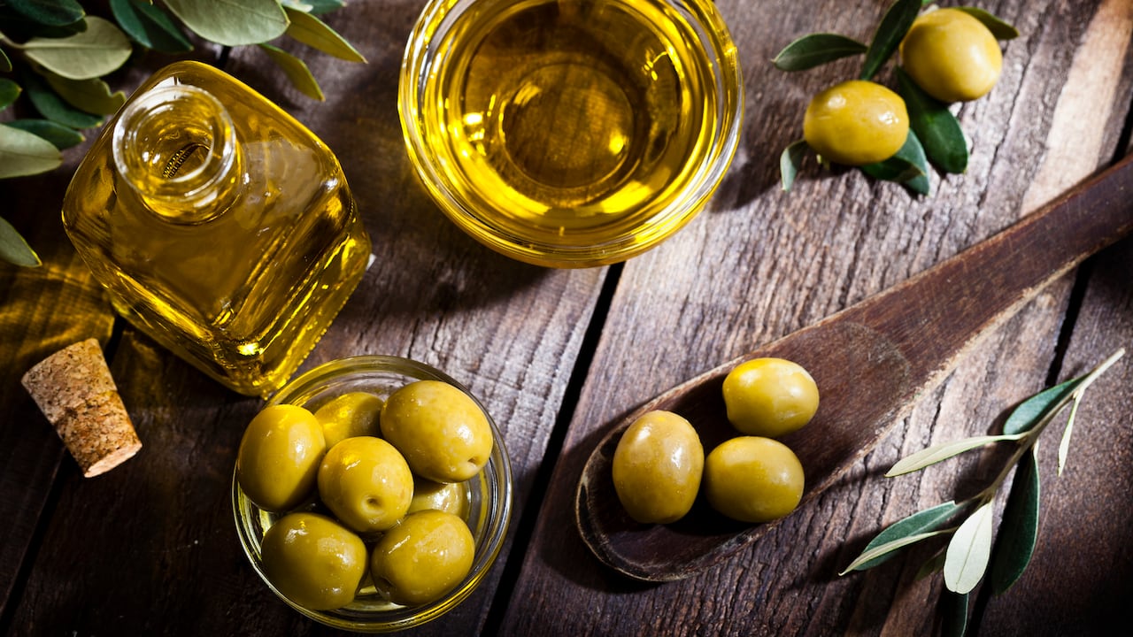 El aceite de oliva es uno de los más saludables para incluir en las dietas.