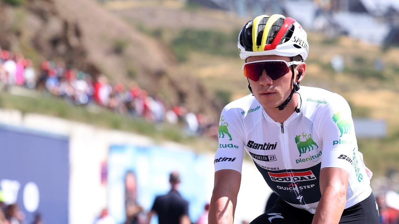 Remco Evenepoel vestía este viernes la camiseta blanca de los jóvenes.