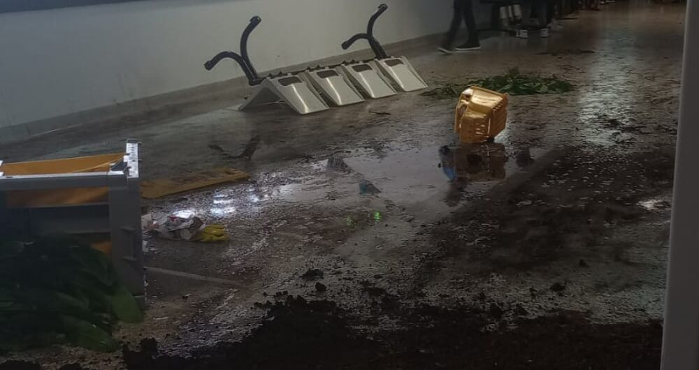 Los manifestantes habrían hecho estragos en dos pisos de la Alcaldía de Medellín.