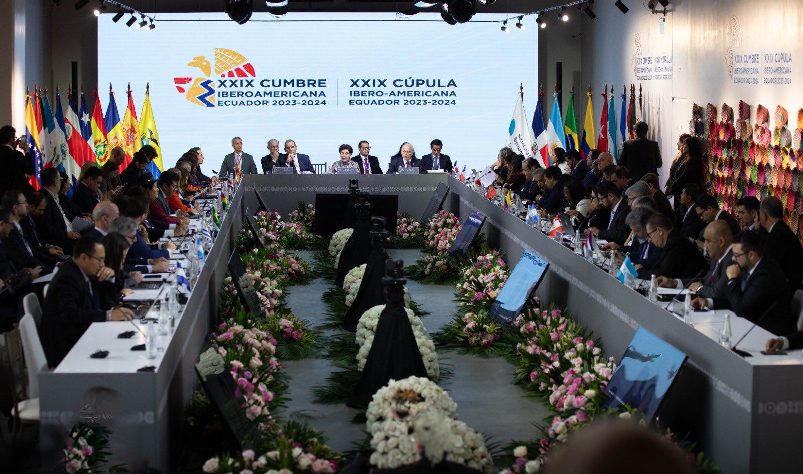 Bajo el lema “Innovación, inclusión y sostenibilidad”, la cumbre es una prueba para el presidente de Ecuador, Daniel Noboa.