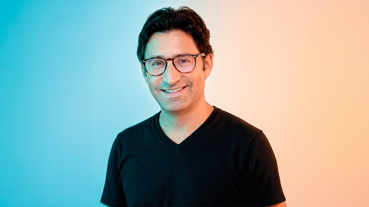 Lo más complicado en el mundo de la tecnología es desarrollar buenas experiencias al cliente y diseñar aplicaciones que funcionen bien, fáciles de utilizar y tengan alta disponibilidad. “Y hacer eso, que suena sencillo, es muy difícil”: José Vélez, presidente de Bold.