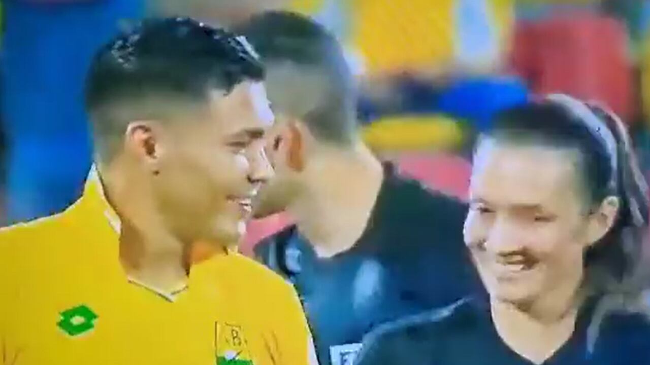 Teo fue captado por la transmisión oficial al final del partido ante América.