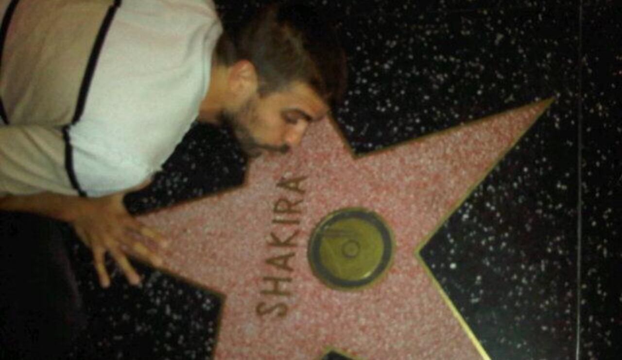 El exfutbolista subió esta fotografía a su cuenta oficial de Twitter en 2013, plasmando el apoyo y cariño que sentía por la cantante.