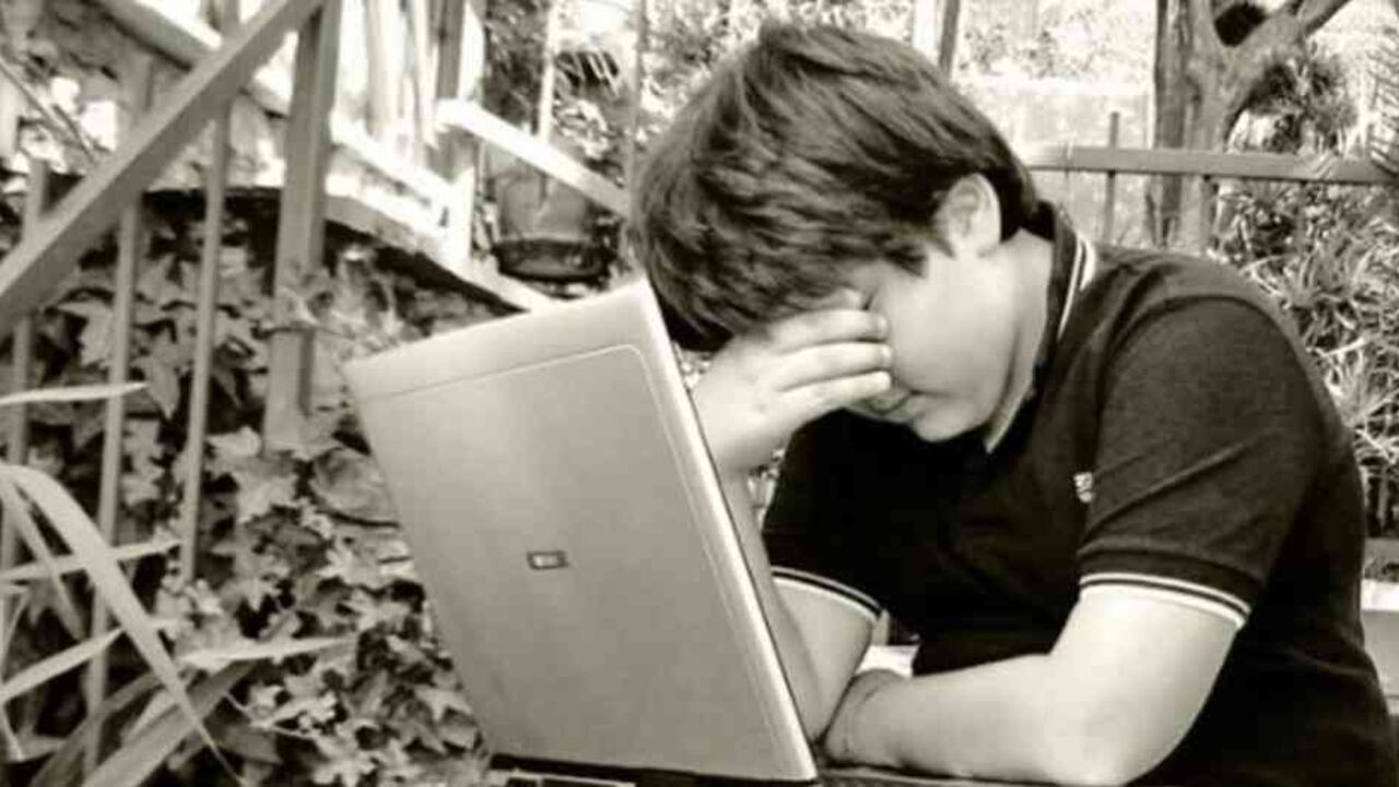 El Instituto DQ está conformado por 100 organizaciones internacionales que, en asocio con el Foro Económico Mundial, establecen estándares globales en educación, divulgación y políticas de inteligencia digital.