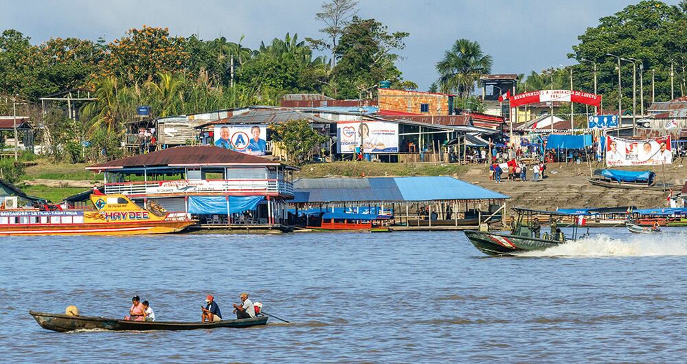 En Santa Rosa hay comercios a los que llegan a comprar colombianos que viven en Leticia. 
